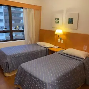 Com Sacada E Piscina Apartamento